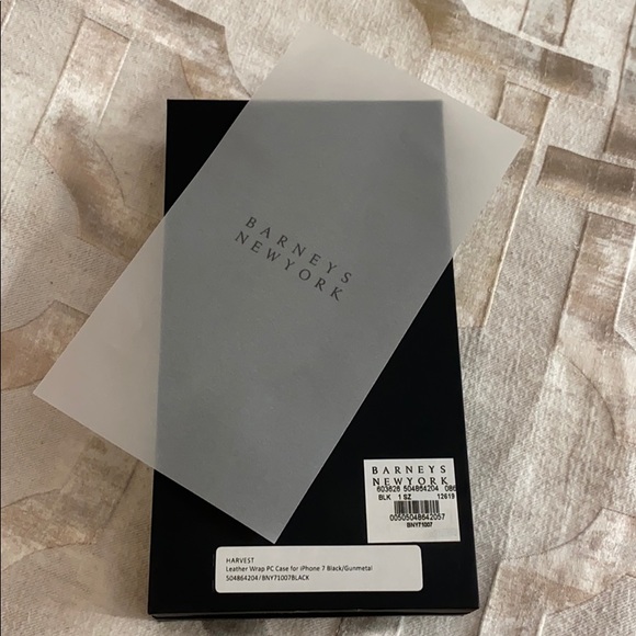 Barneys New York brand new leather case - Picture 5 of 5